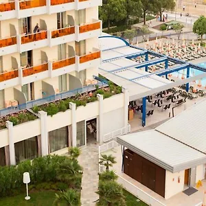 **** Hotell Palace Italien